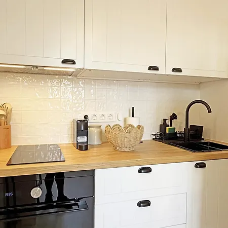 Val Stylish Townhouse