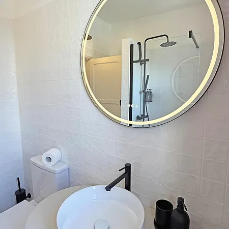 Val Stylish Townhouse Semesterbostad Olhão